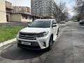 Toyota Highlander 2019 года за 23 000 000 тг. в Алматы