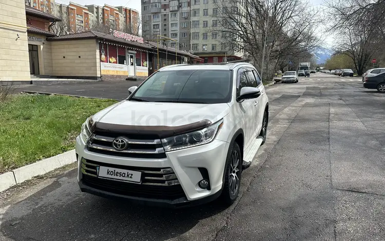 Toyota Highlander 2019 года за 23 000 000 тг. в Алматы