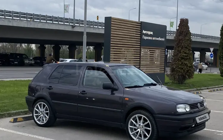 Volkswagen Golf 1992 года за 2 600 000 тг. в Алматы
