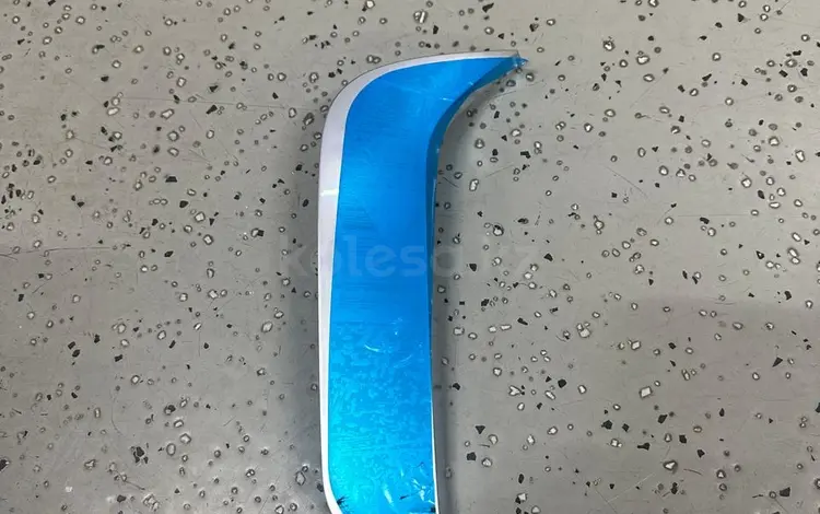 Накладка на крышку багажника за 25 000 тг. в Алматы