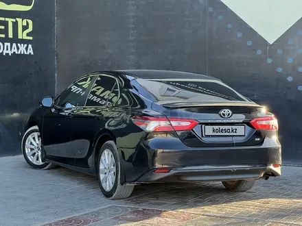 Toyota Camry 2019 года за 10 800 000 тг. в Актау – фото 3