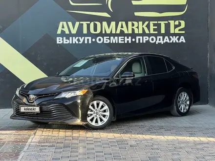 Toyota Camry 2019 года за 10 800 000 тг. в Актау