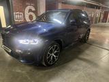 BMW X5 2022 года за 52 500 000 тг. в Алматы – фото 3