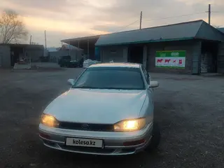 Toyota Camry, 1992