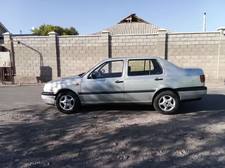 Volkswagen Vento 1993 года за 1 500 000 тг. в Тараз – фото 4