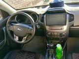 Kia Sorento 2015 года за 9 800 000 тг. в Актобе – фото 4