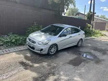 Hyundai Accent, 2012