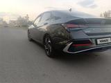 Hyundai Elantra 2024 года за 7 900 000 тг. в Астана – фото 4