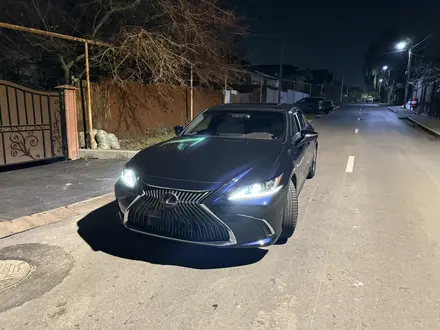 Lexus ES 300h 2020 года за 16 000 000 тг. в Алматы – фото 5