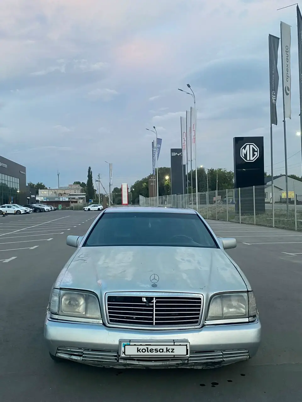 Mercedes-Benz S-Class, 1993