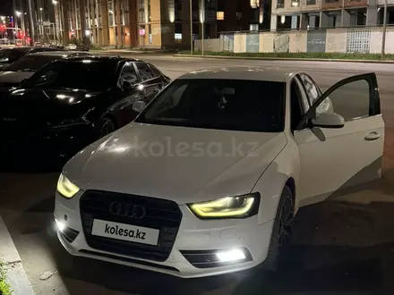 Audi A4 2012 года за 3 900 000 тг. в Астана – фото 2