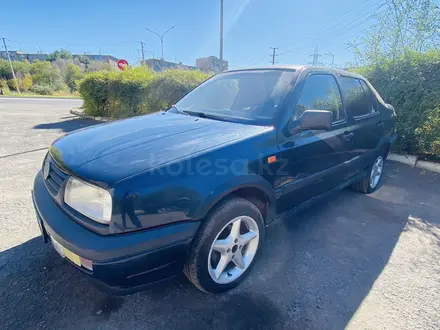 Volkswagen Vento 1992 года за 600 000 тг. в Караганда – фото 10