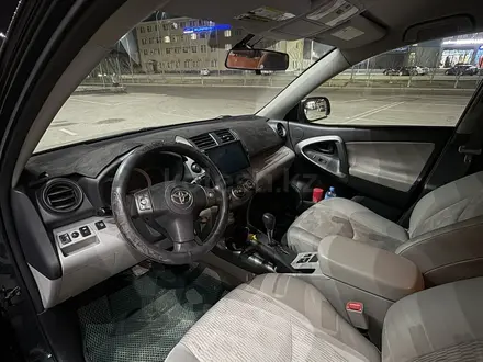 Toyota RAV4 2012 года за 7 300 000 тг. в Актау – фото 13