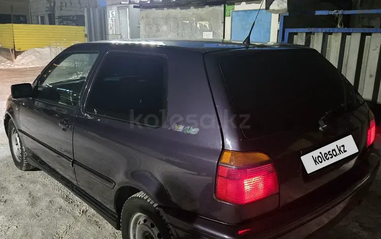 Volkswagen Golf 1995 годаfor2 000 000 тг. в Астана