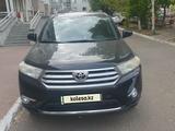 Toyota Highlander 2013 года за 13 500 000 тг. в Астана – фото 2