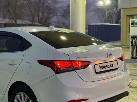 Hyundai Accent 2017 года за 6 550 000 тг. в Алматы – фото 7