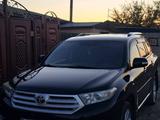 Toyota Highlander 2012 года за 14 000 000 тг. в Семей