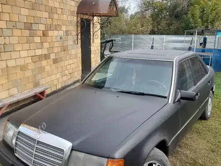 Mercedes-Benz E 230 1991 года за 1 450 000 тг. в Караганда – фото 15