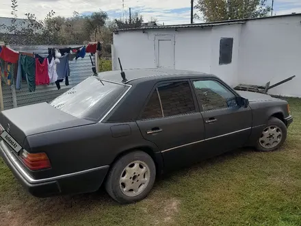 Mercedes-Benz E 230 1991 года за 1 450 000 тг. в Караганда – фото 6