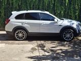 Chevrolet Captiva 2013 года за 5 000 000 тг. в Шымкент – фото 3