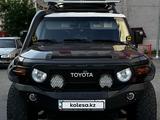 Toyota FJ Cruiser 2007 годаүшін14 000 000 тг. в Алматы