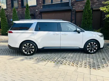 Kia Carnival 2021 года за 17 400 000 тг. в Алматы – фото 3