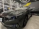 Hyundai Elantra 2021 года за 10 500 000 тг. в Атырау – фото 4