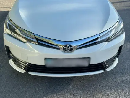 Toyota Corolla 2018 года за 8 800 000 тг. в Шымкент