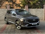Hyundai Santa Fe 2022 года за 14 200 000 тг. в Астана