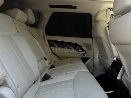 Land Rover Range Rover 2022 года за 83 000 000 тг. в Алматы – фото 8