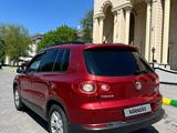 Volkswagen Tiguan 2011 года за 5 000 000 тг. в Шымкент – фото 3