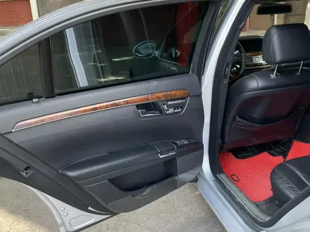 Mercedes-Benz S 350 2005 года за 8 000 000 тг. в Астана – фото 19