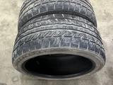 Пара шин 245/40 r18 за 18 000 тг. в Астана