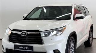 Toyota Highlander 2014 года за 11 750 000 тг. в Астана