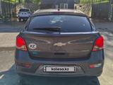 Chevrolet Cruze 2013 года за 3 800 000 тг. в Алматы – фото 4