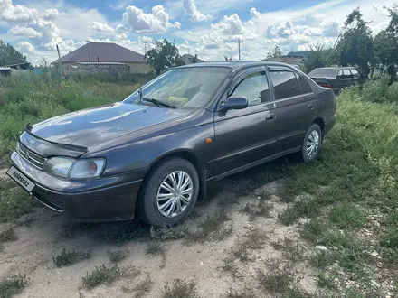 Toyota Carina E 1995 года за 1 950 000 тг. в Семей – фото 2