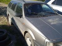 Volkswagen Passat 1993 годаүшін1 700 000 тг. в Уральск