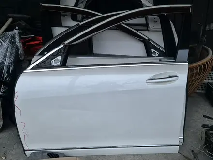 Дверь Mercedes W221 за 50 000 тг. в Алматы