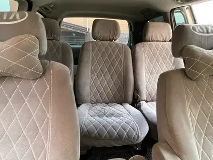 Kia Carnival 2004 года за 3 500 000 тг. в Арысь – фото 6