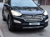 Hyundai Santa Fe 2015 года за 10 000 000 тг. в Уральск