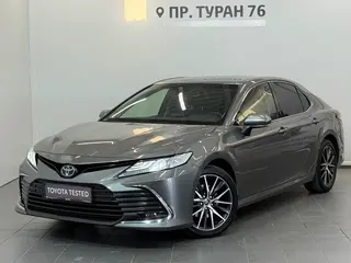 Toyota Camry Luxe