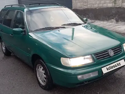 Volkswagen Passat 1993 года за 1 800 000 тг. в Караганда – фото 2