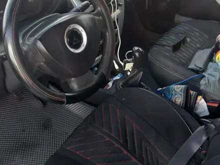 Renault Logan 2013 года за 2 500 000 тг. в Астана – фото 12