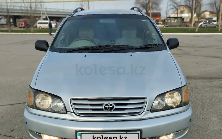 Toyota Ipsum 1996 года за 3 500 000 тг. в Алматы