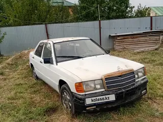 Mercedes-Benz 190