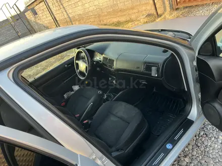 Volkswagen Golf 1999 года за 1 750 000 тг. в Шымкент – фото 9