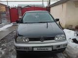 Volkswagen Golf 1997 года за 1 900 000 тг. в Алматы