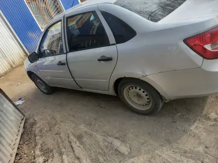 ВАЗ (Lada) Granta 2190 2013 года за 1 500 000 тг. в Актобе – фото 5