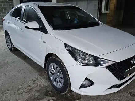 Hyundai Accent 2022 года за 8 999 999 тг. в Астана – фото 2