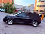 Volkswagen Golf 1998 года за 2 000 000 тг. в Астана – фото 3